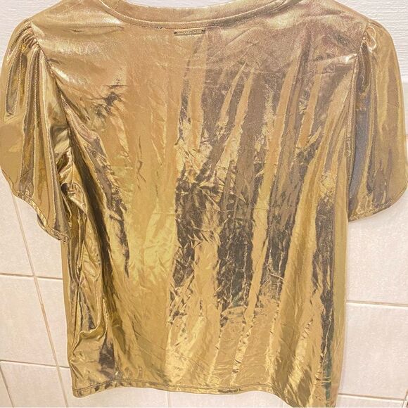 🛍️Mickael Kors petit Metallic Fashion Short Sleeve Gold Size: Medium T-Shift 💥 - Picture 3 of 8